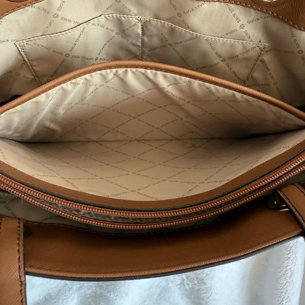 Michael Kors Signature Brown and Tan Tote - Picture 10 of 15